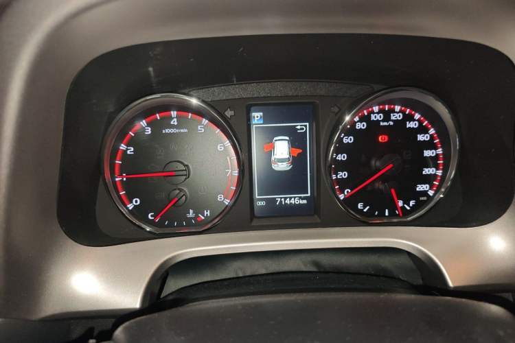 Used Toyota RAV4 2016 2.0L CVT Two-Wheel Drive Smart Edition China V Standard Instrument Cluster