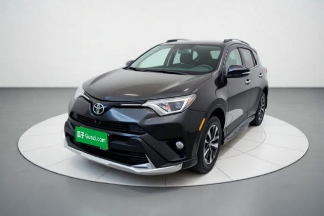 Ojetý Toyota RAV4 2016 2.0L CVT Two-Wheel Drive Fashion Edition China V Standard