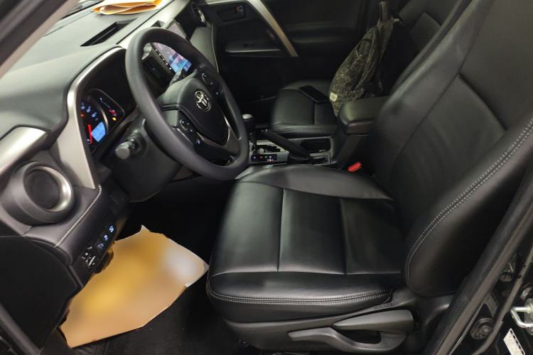 Used Toyota RAV4 2016 2.0L CVT Two-Wheel Drive Comfort Edition China V Standard Left Front Seat