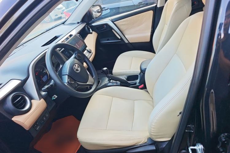 Used Toyota RAV4 2016 2.0L CVT Two-Wheel Drive Fashion Edition China V Standard Left Front Seat
