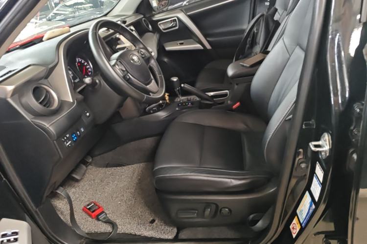 Used Toyota RAV4 2016 2.0L CVT 4x4 New Edition China V Standard Left Front Seat