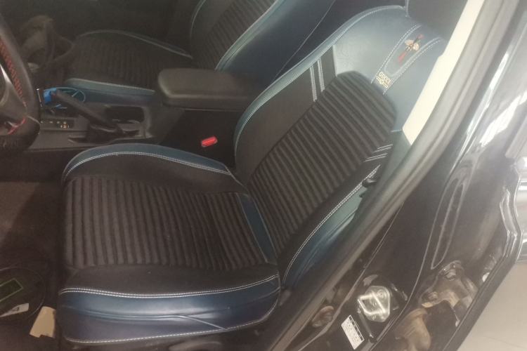 Used Toyota RAV4 2016 2.0L CVT Two-Wheel Drive Fashion Edition China V Standard Left Front Seat