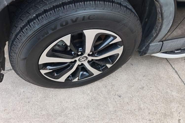 Used Toyota RAV4 2016 2.0L CVT Two-Wheel Drive Fashion Edition China V Standard Left Front Wheel Hub