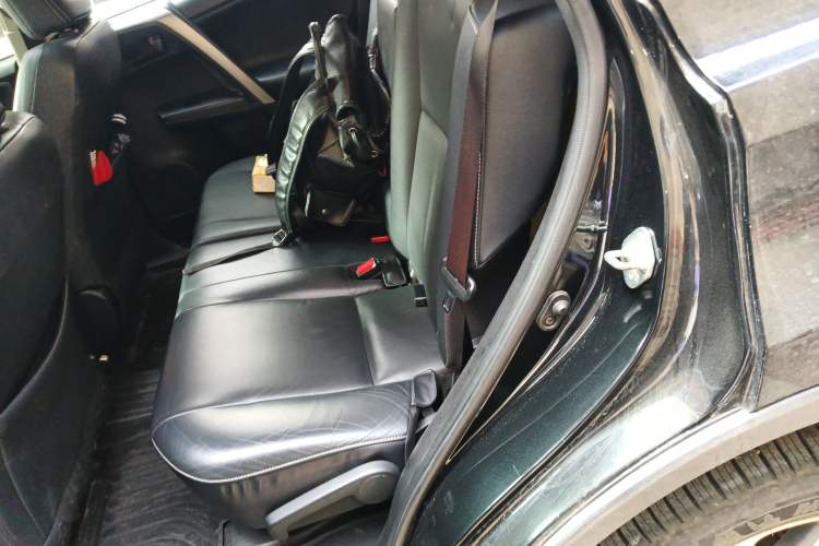 Used Toyota RAV4 2016 2.5L Automatic 4x4 Elite Edition Left Rear Seat