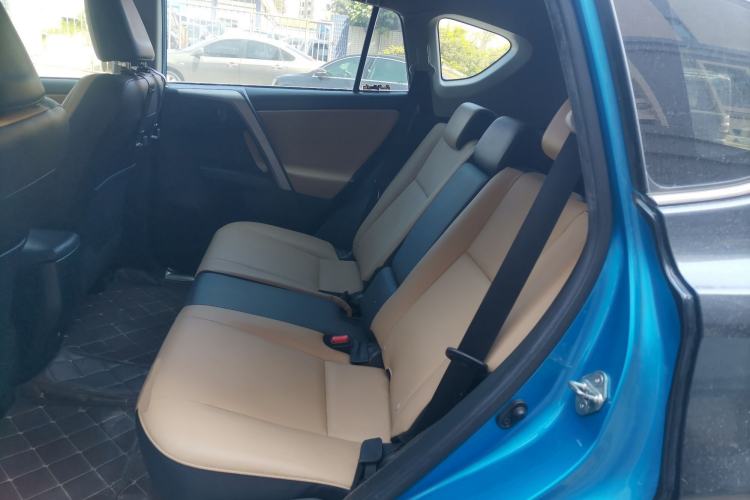 Used Toyota RAV4 2016 2.5L Automatic 4x4 Elite Edition Left Rear Seat