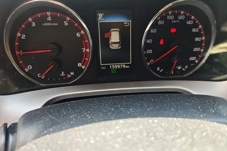 Used Toyota RAV4 2016 2.0L CVT Two-Wheel Drive Smart Edition China V Standard Odometer Close Up