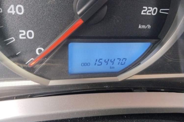 Used Toyota RAV4 2016 2.0L CVT Two-Wheel Drive Comfort Edition China V Standard Odometer Close Up