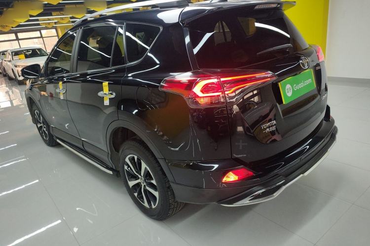 Used Toyota RAV4 2016 2.0L CVT Two-Wheel Drive Comfort Edition China V Standard Rear Left 45 Deg