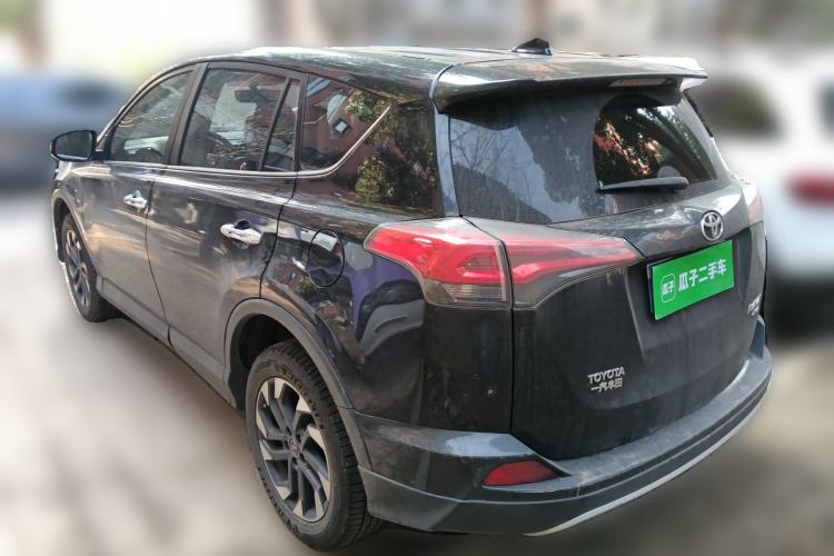 Used Toyota RAV4 2016 2.5L Automatic 4x4 Elite Edition Rear Left 45 Deg