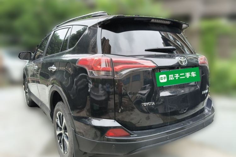 Used Toyota RAV4 2016 2.0L CVT Two-Wheel Drive Fashion Edition China V Standard Rear Left 45 Deg