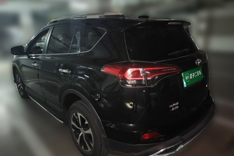 Used Toyota RAV4 2016 2.0L CVT Two-Wheel Drive Fashion Edition China V Standard Rear Left 45 Deg