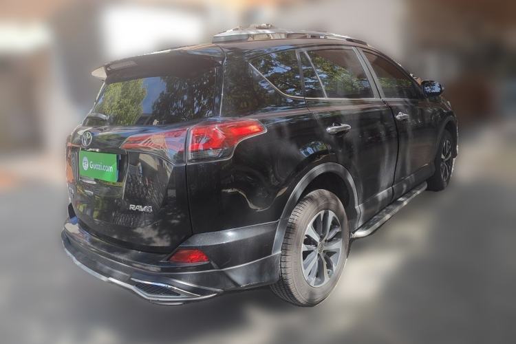 Used Toyota RAV4 2016 2.0L CVT Two-Wheel Drive Fashion Edition China V Standard Rear Right 45 Deg