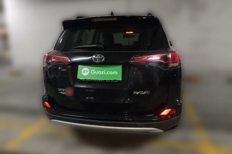Used Toyota RAV4 2016 2.0L CVT Two-Wheel Drive Smart Edition China V Standard Rear