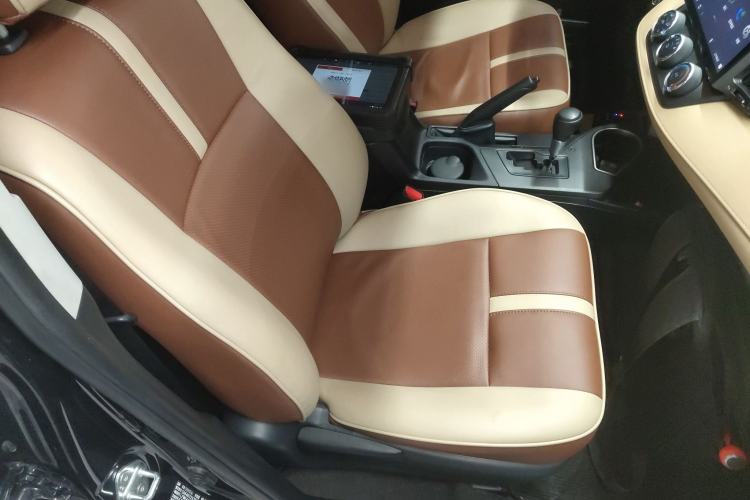 Used Toyota RAV4 2016 2.0L CVT Two-Wheel Drive Urban Edition China V Standard Right Front Seat