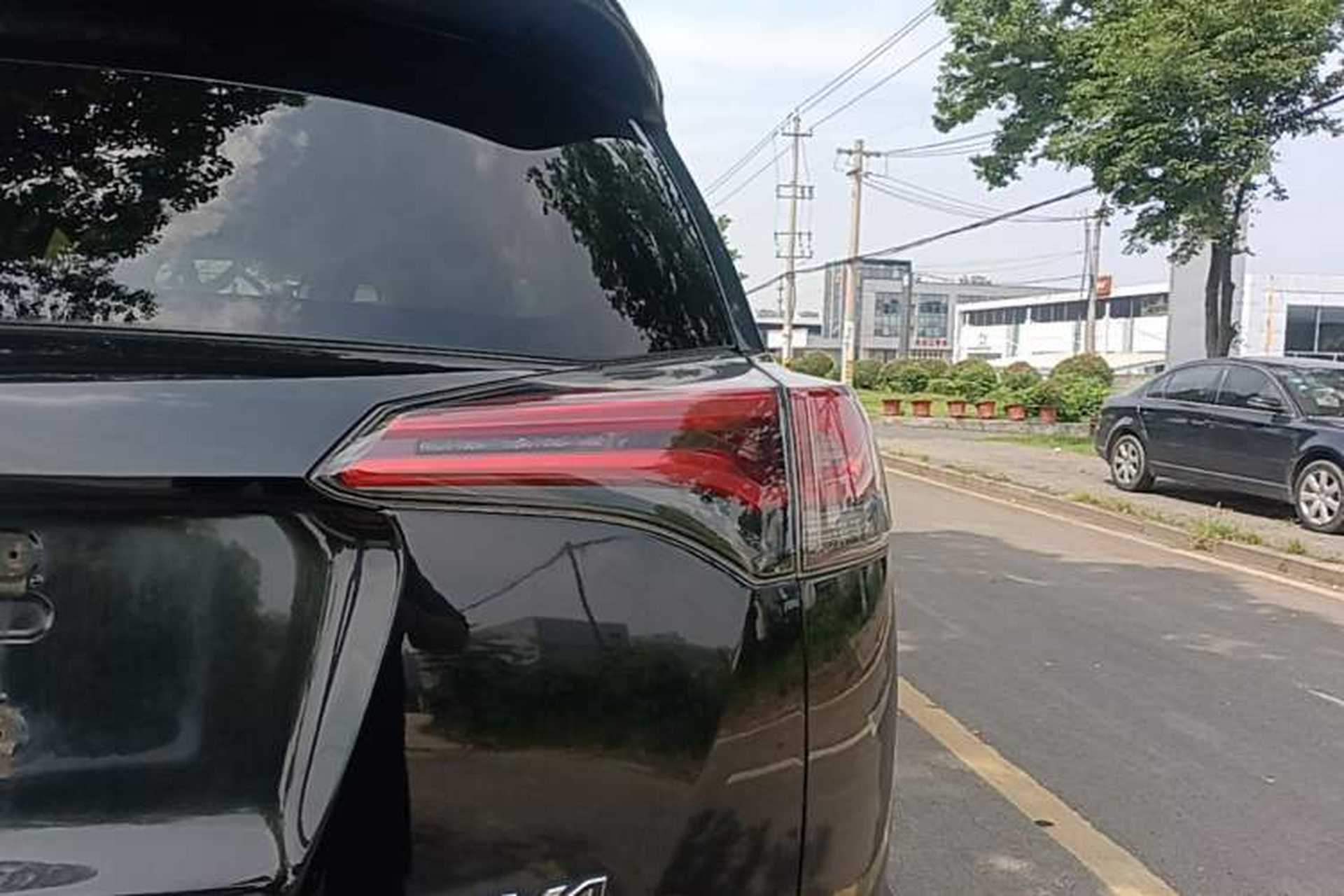 Used Toyota RAV4 2016 2.0L CVT Two-Wheel Drive Fashion Edition China V Standard Right Rear Taillight