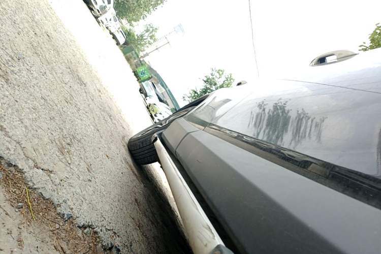 Used Toyota RAV4 2016 2.0L CVT Two-Wheel Drive Fashion Edition China V Standard Right Side Sill