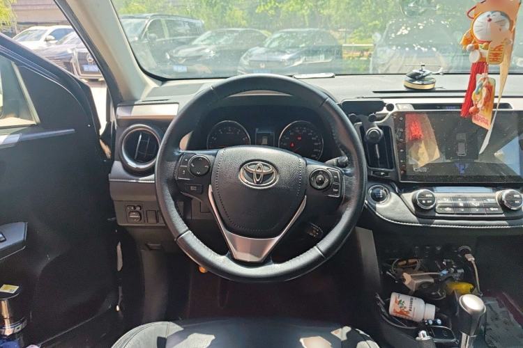 Used Toyota RAV4 2016 2.0L CVT Two-Wheel Drive Smart Edition China V Standard Steering Wheel