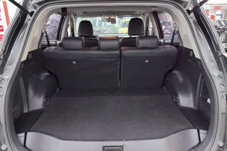 Used Toyota RAV4 2016 2.0L CVT Two-Wheel Drive Fashion Edition China V Standard Trunk