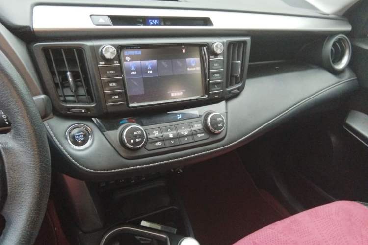 Used Toyota RAV4 2016 2.0L CVT 4x4 New Edition China V Standard Audio And AC Panel