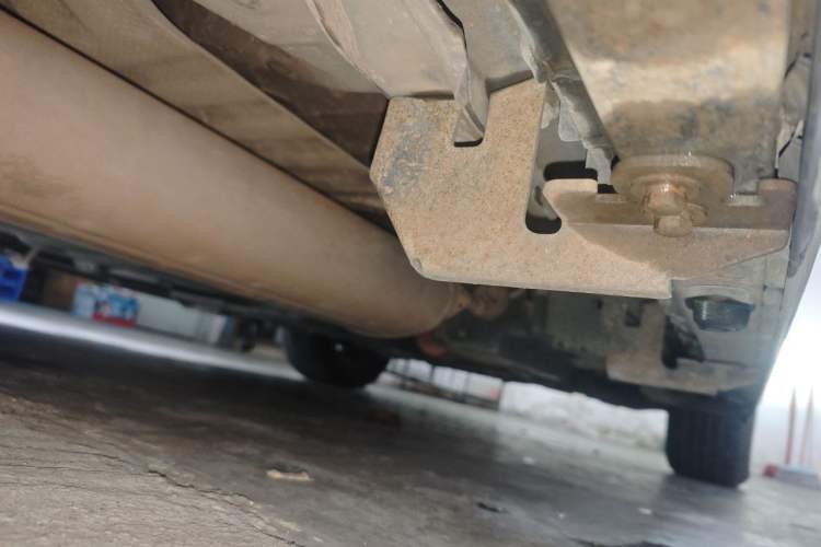 Used Toyota RAV4 2016 2.0L CVT 4x4 New Edition China V Standard Chassis Rear Right