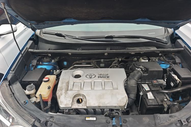 Used Toyota RAV4 2016 2.0L CVT Two-Wheel Drive Fashion Edition China V Standard Engine Bay