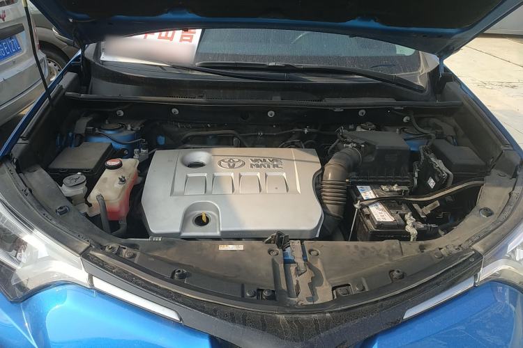 Used Toyota RAV4 2016 2.0L CVT 4x4 New Edition China V Standard Engine Bay