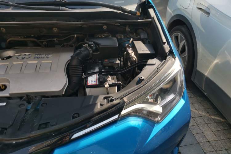 Used Toyota RAV4 2016 2.0L CVT Two-Wheel Drive Fashion Edition China V Standard Engine Bay Left