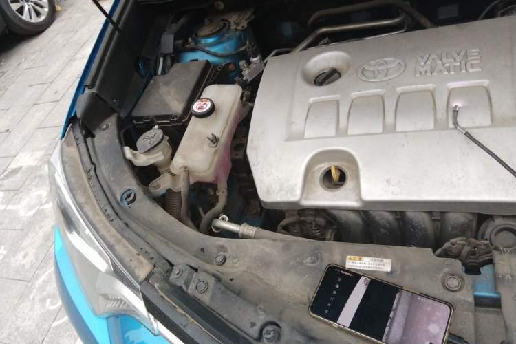 Used Toyota RAV4 2016 2.0L CVT 4x4 New Edition China V Standard Engine Bay Right