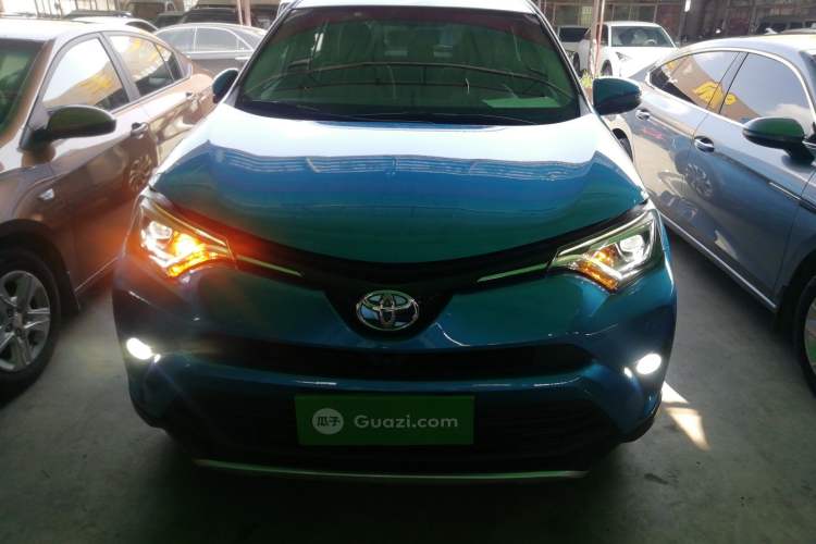 Used Toyota RAV4 2016 2.5L Automatic 4x4 Elite Edition Exterior 1