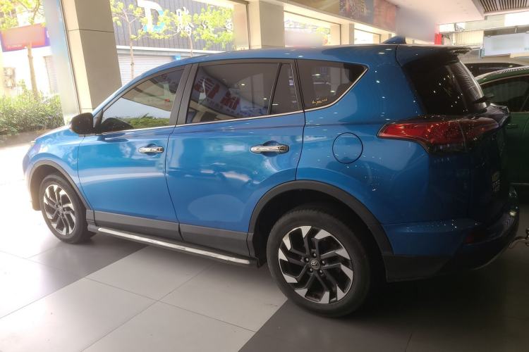 Used Toyota RAV4 2016 2.5L Automatic 4x4 Elite Edition Exterior 3