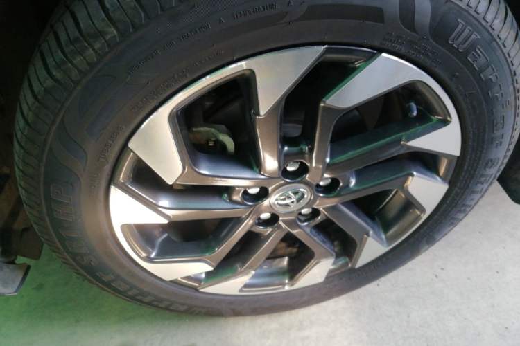 Used Toyota RAV4 2016 2.5L Automatic 4x4 Elite Edition Exterior 7