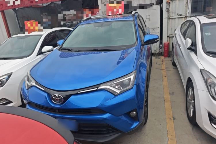 Used Toyota RAV4 2016 2.0L CVT Two-Wheel Drive Fashion Edition China V Standard Front