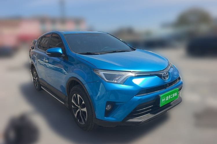 Used Toyota RAV4 2016 2.0L CVT Two-Wheel Drive Comfort Edition China V Standard Front Right 45 Deg