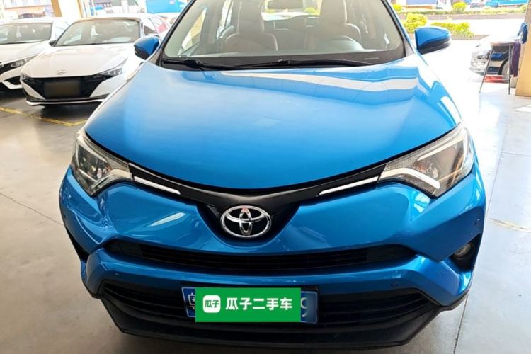 Used Toyota RAV4 2016 2.0L CVT Two-Wheel Drive Urban Edition China V Standard Front