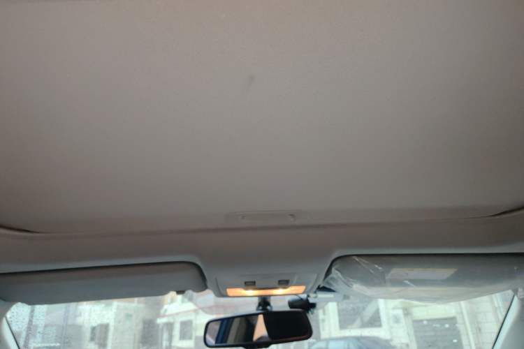 Used Toyota RAV4 2016 2.0L CVT Two-Wheel Drive Fashion Edition China V Standard Headliner