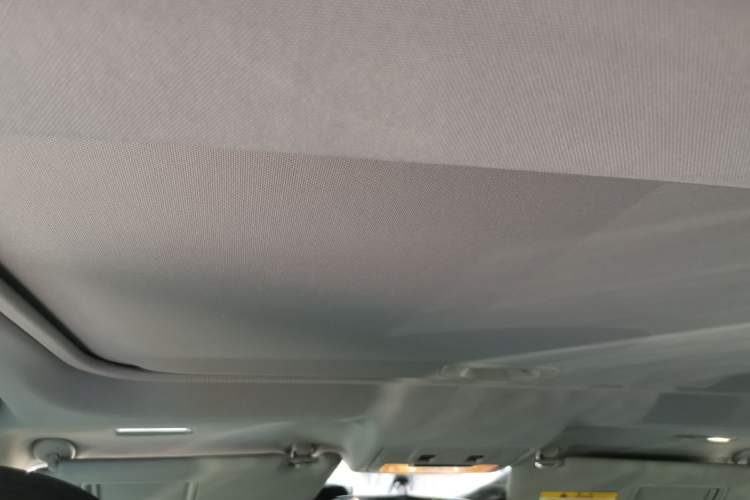 Used Toyota RAV4 2016 2.0L CVT Two-Wheel Drive Fashion Edition China V Standard Headliner