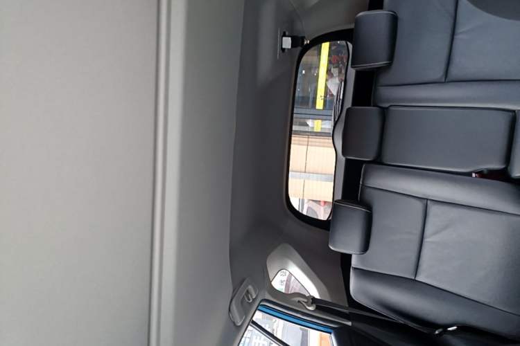 Used Toyota RAV4 2016 2.0L CVT Two-Wheel Drive Smart Edition China V Standard Headliner
