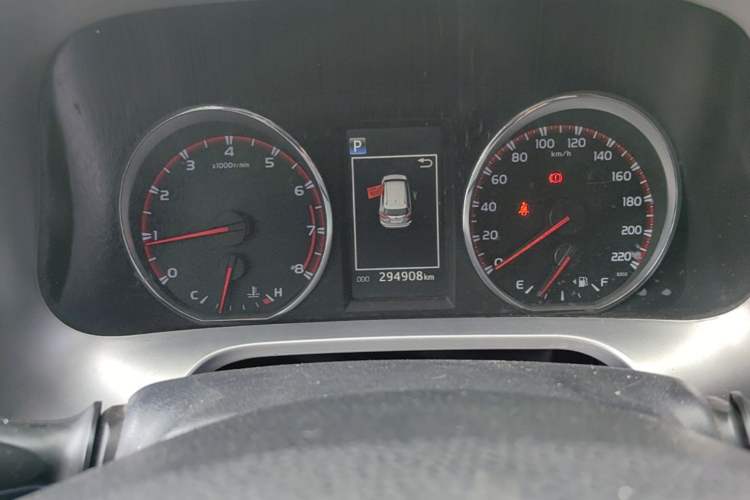 Used Toyota RAV4 2016 2.0L CVT Two-Wheel Drive Smart Edition China V Standard Instrument Cluster