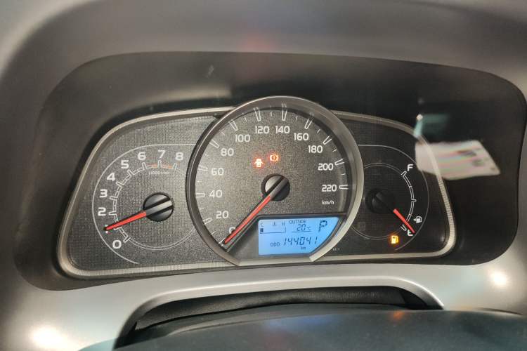 Used Toyota RAV4 2016 2.0L CVT Two-Wheel Drive Urban Edition China V Standard Instrument Cluster