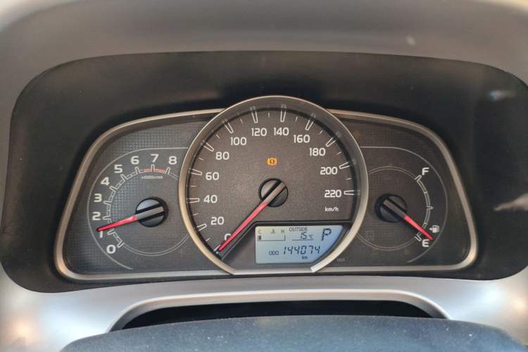 Used Toyota RAV4 2016 2.0L CVT Two-Wheel Drive Urban Edition China V Standard Instrument Cluster