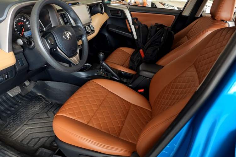 Used Toyota RAV4 2016 2.0L CVT Two-Wheel Drive Urban Edition China V Standard Left Front Seat