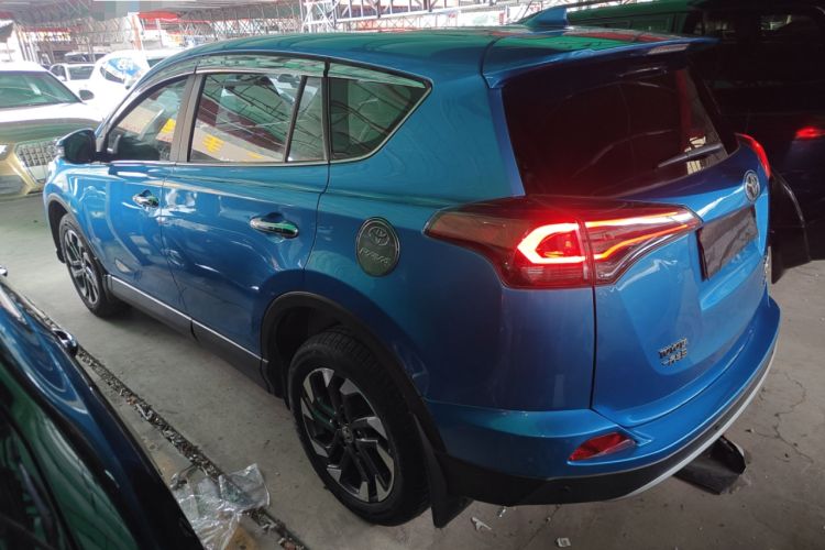 Used Toyota RAV4 2016 2.5L Automatic 4x4 Elite Edition Left Side