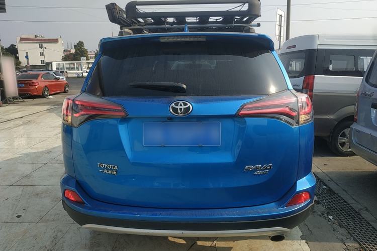 Used Toyota RAV4 2016 2.0L CVT 4x4 New Edition China V Standard Rear