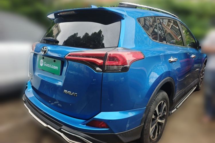 Used Toyota RAV4 2016 2.0L CVT Two-Wheel Drive Fashion Edition China V Standard Rear Right 45 Deg