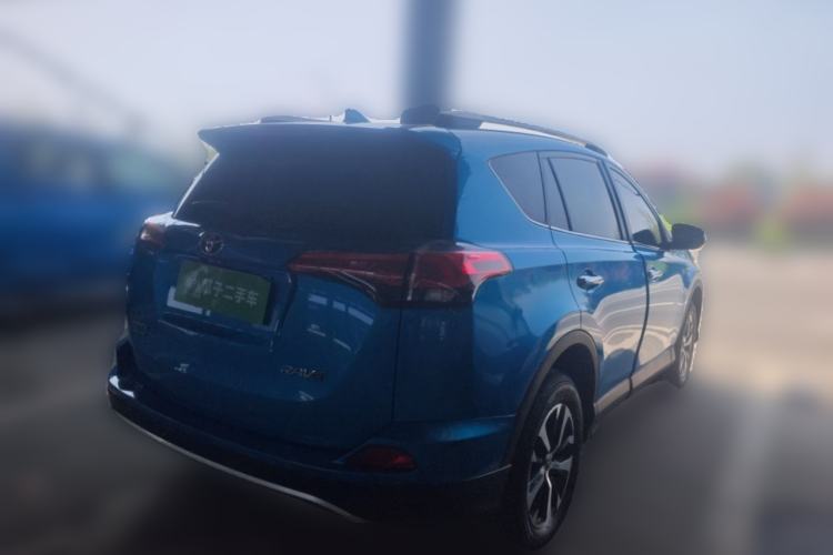 Used Toyota RAV4 2016 2.0L CVT Two-Wheel Drive Smart Edition China V Standard Rear Right 45 Deg