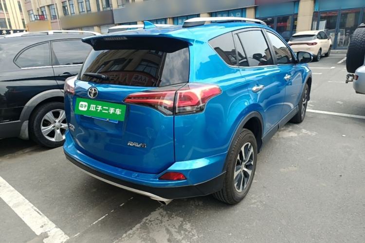 Used Toyota RAV4 2016 2.0L CVT Two-Wheel Drive Smart Edition China V Standard Rear Right 45 Deg