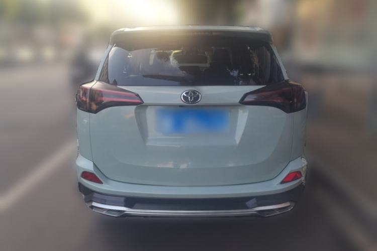 Used Toyota RAV4 2016 2.5L Automatic 4x4 Elite Edition Rear