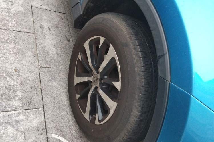 Used Toyota RAV4 2016 2.0L CVT 4x4 New Edition China V Standard Right Front Wheel Hub