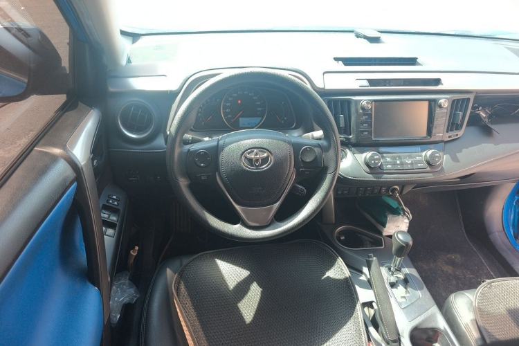 Used Toyota RAV4 2016 2.0L CVT Two-Wheel Drive Comfort Edition China V Standard Steering Wheel