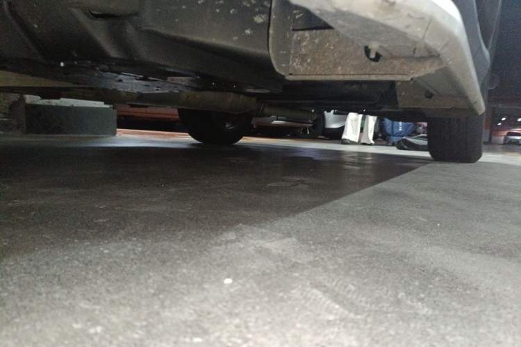 Used Toyota RAV4 2016 2.5L Automatic 4x4 Elite Edition Chassis Front Left